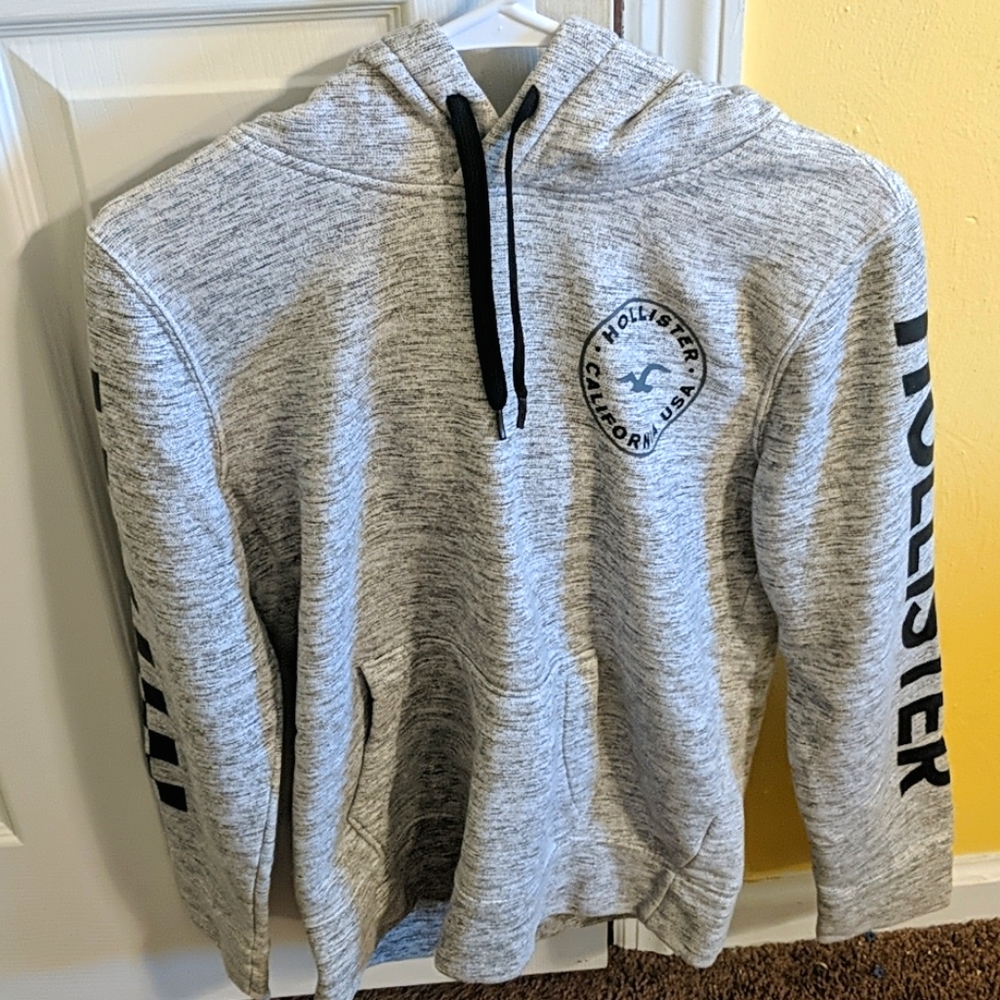 Hollister sweatshirt